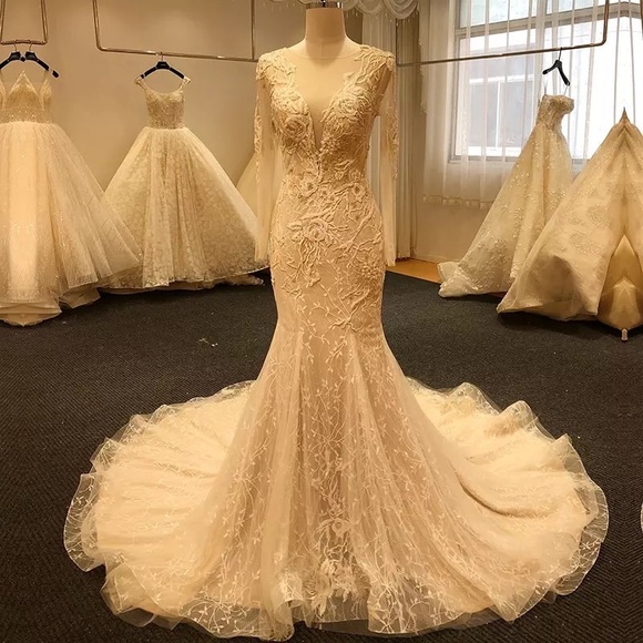 Mermaid wedding dress - Picture 4 of 7